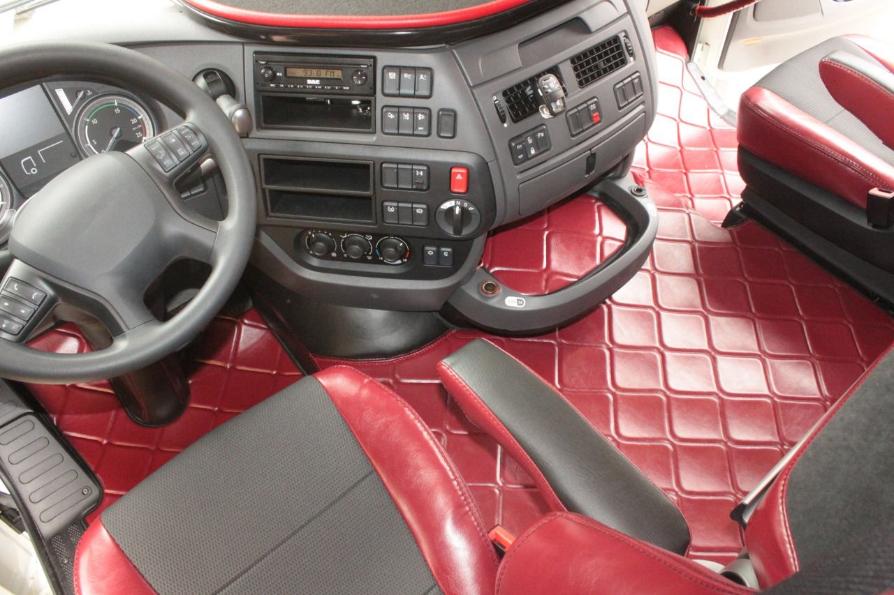 Tapis sol et capot moteur adaptable S-WAY automatique gamme AUX10 -  Trucketvanshop